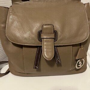 Mashad leather backpack.